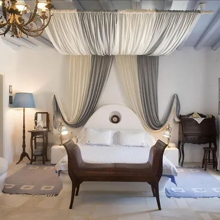 Close To The Beach Santorini Villa *